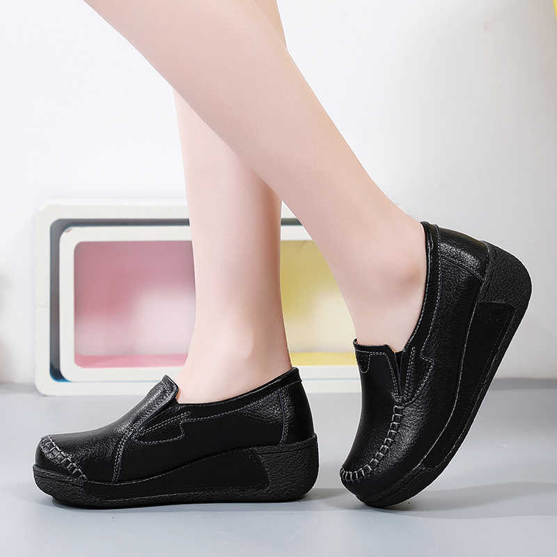 Women Shoes Name - Mocassini Hightops Merek Universal Untuk Tenis